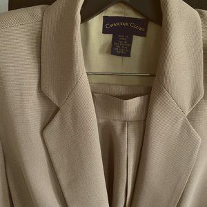 Charter Club Women's 2Pc Pant Suit Size 6 Color Light Tan